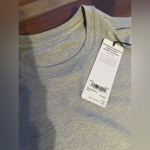 Alo Conquer Reform short sleeve